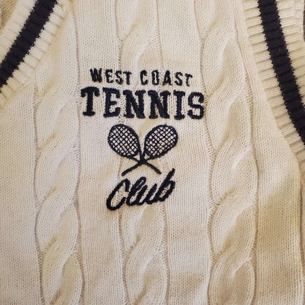 Kids Crop Top Size XS - Picture 2 of 3